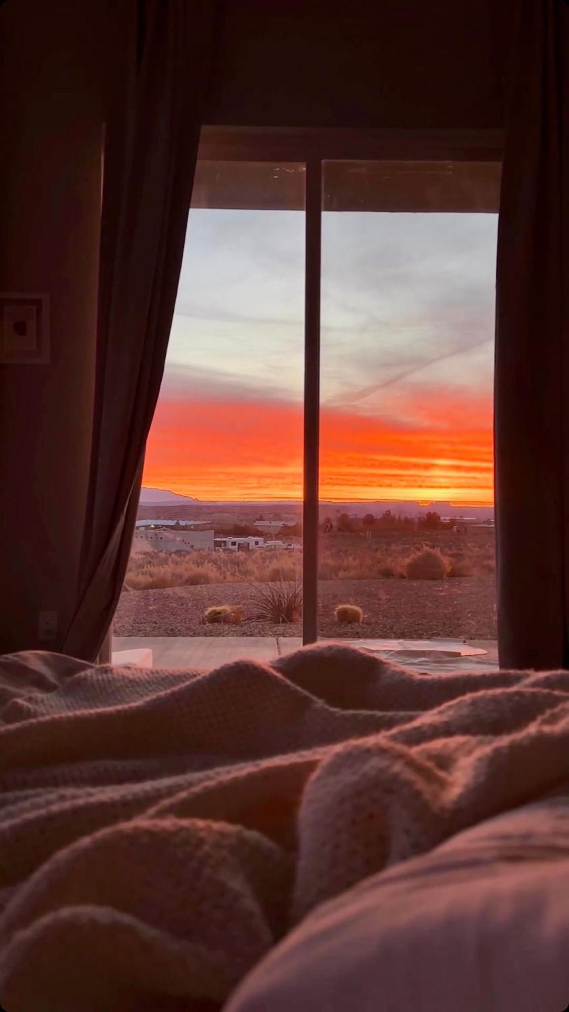 Page Arizona Border Town- Crimson Suite, Desert Canyon Getaway With Views Big Water Eksteriør bilde