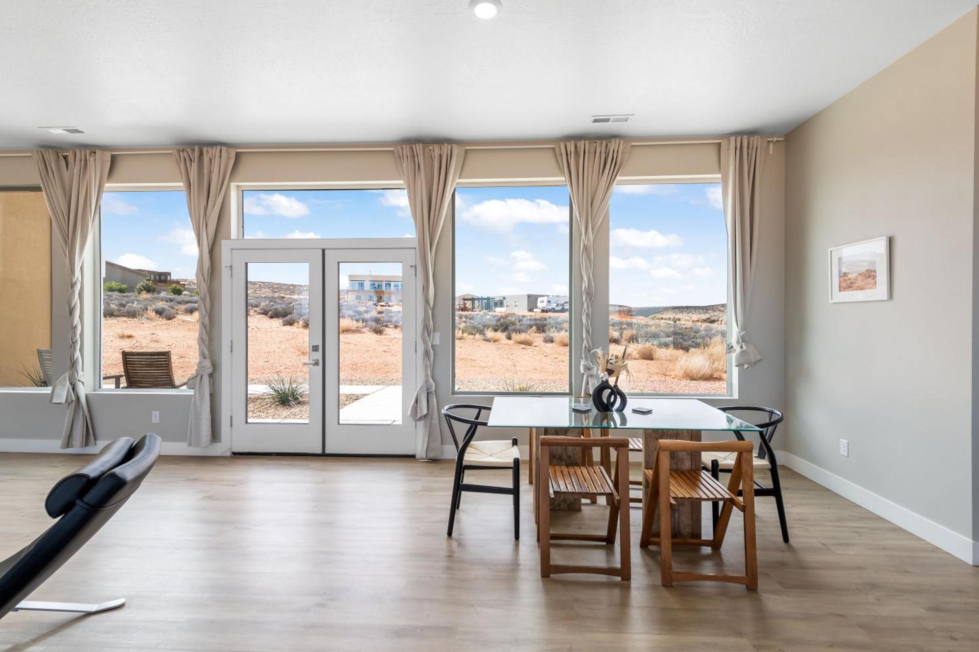Page Arizona Border Town- Crimson Suite, Desert Canyon Getaway With Views Big Water Eksteriør bilde