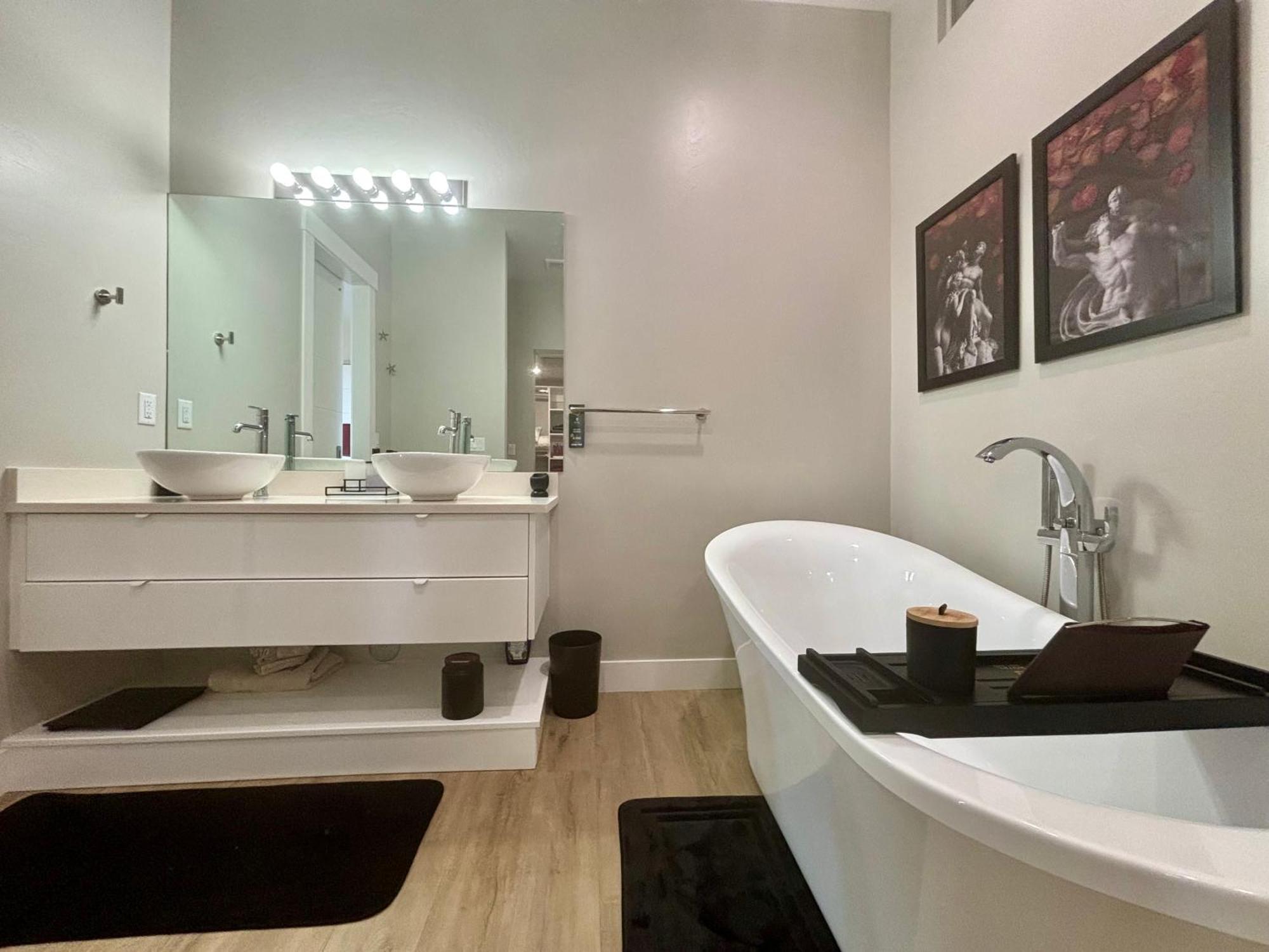 Page Arizona Border Town- Crimson Suite, Desert Canyon Getaway With Views Big Water Eksteriør bilde